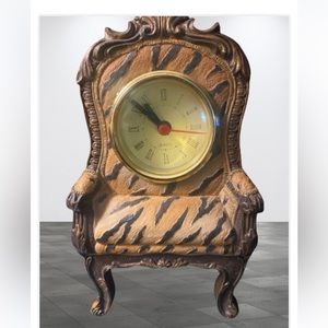 RARE FIND Vtg. Mantel Clock Mini Chair Battery Operated Resin Wood Tiger Print